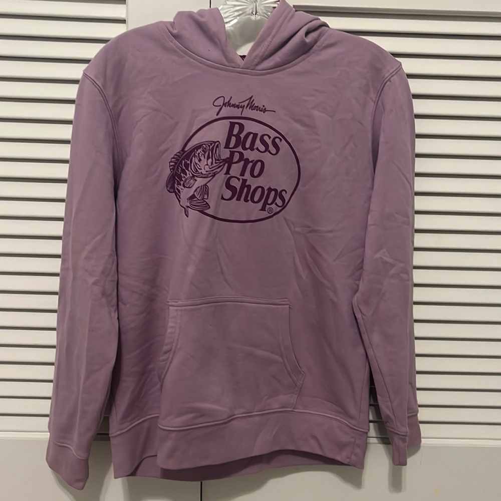 Bass Pro Shop lightly worn hoodie, in good condition.